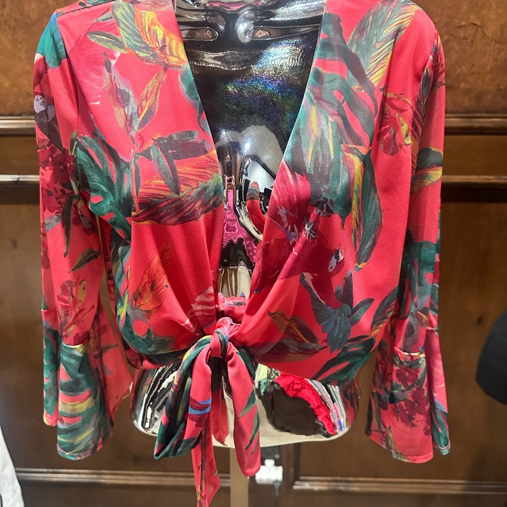 NWT SIZE S G by Giuliana Pink Floral Crop Top - Picture 2 of 6